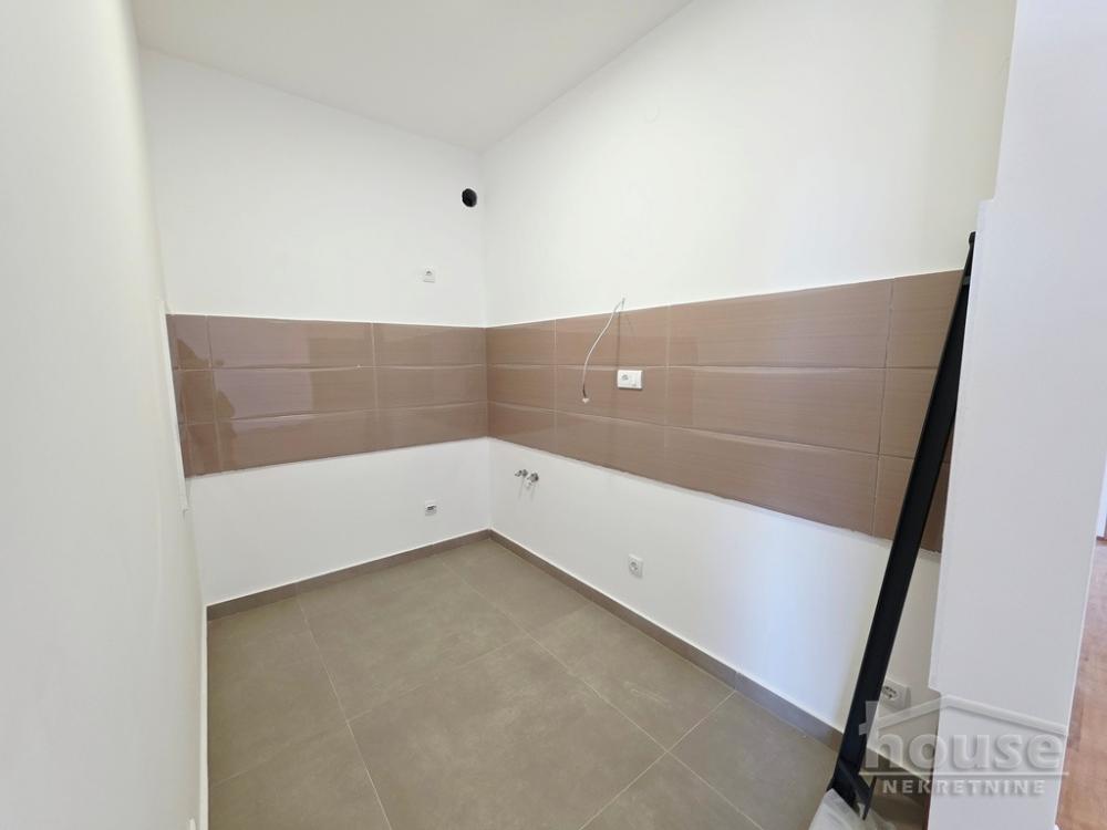 Slika 3 - Stan,PETROVARADIN,MIŠELUK,kv: 80.00, € 150000, ID: 1065753