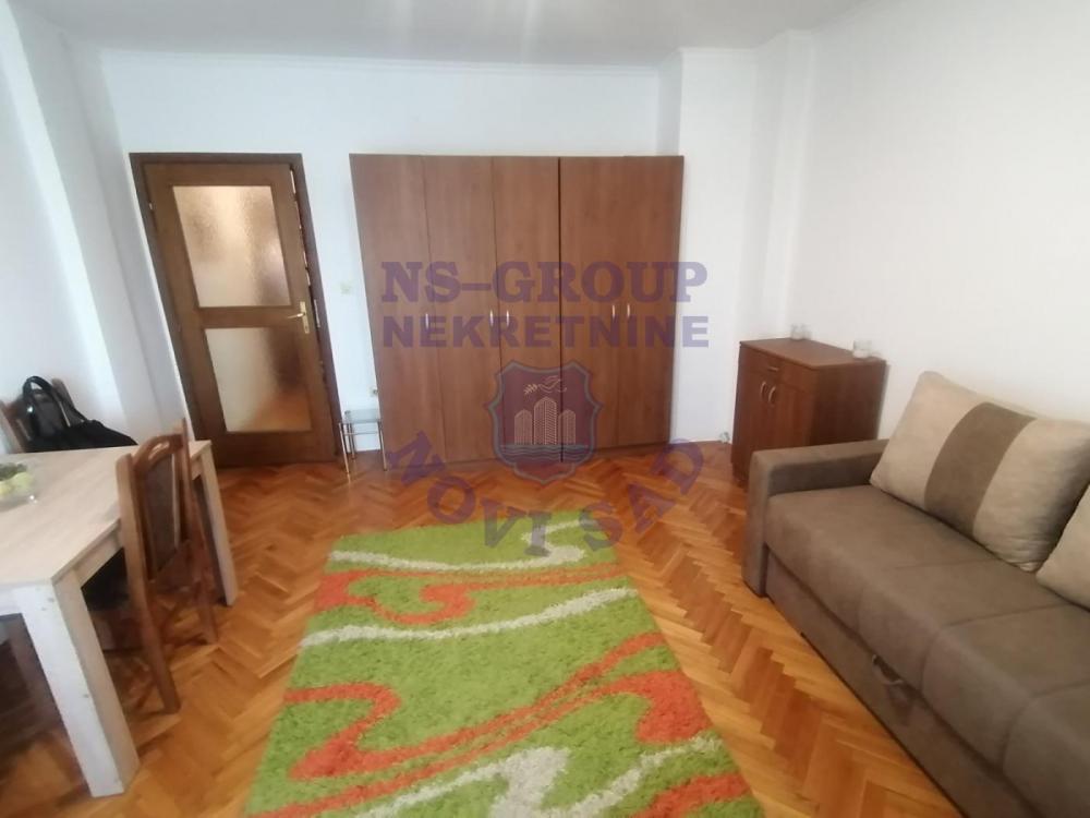 Slika 1 - Prodaje se odličan jednosoban stan na Novoj detelinari.