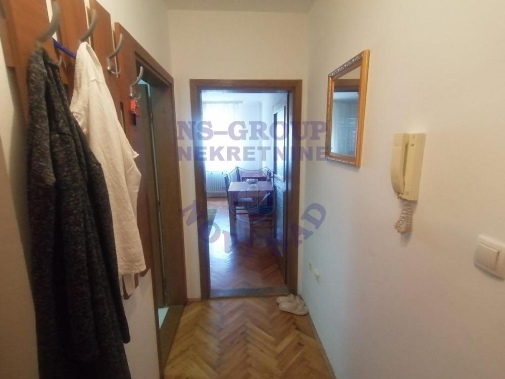 Slika 4 - Prodaje se odličan jednosoban stan na Novoj detelinari.