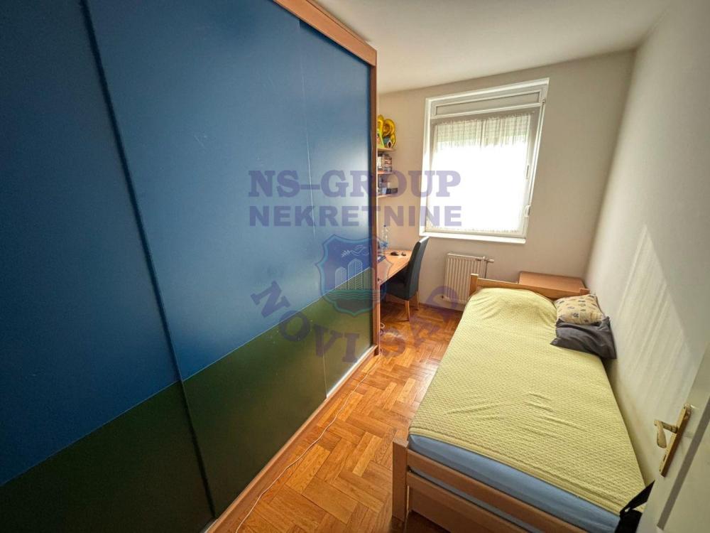 Slika 6 - Četvorosoban, 112m2, Grbavica Novi Sad, sa terasom, ima lift