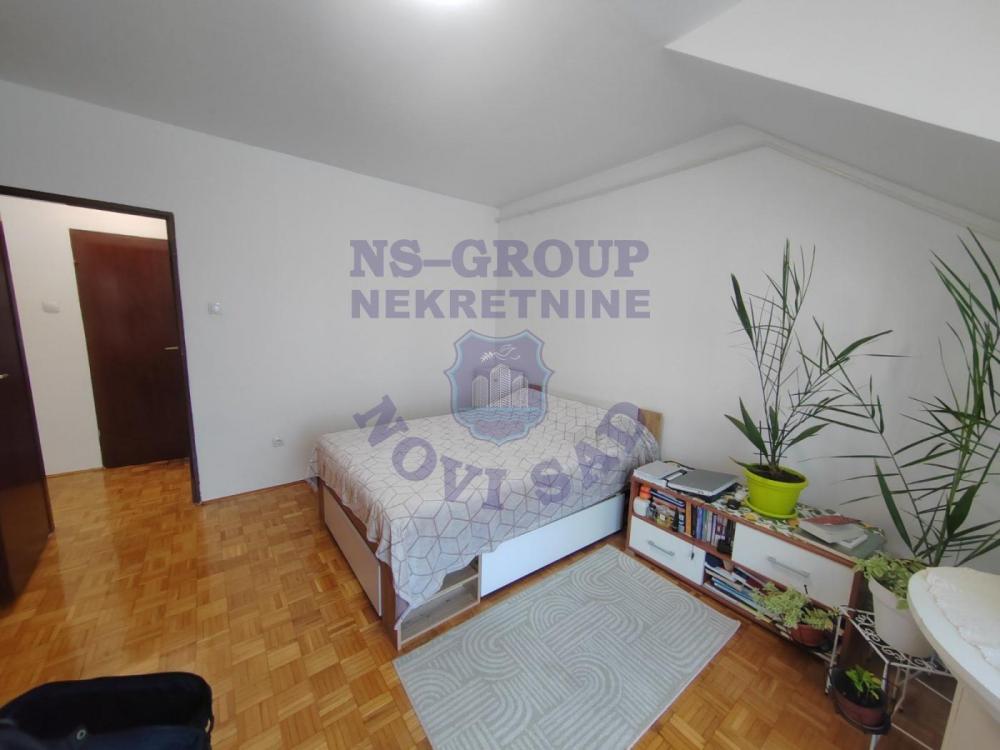 Slika 5 - Dvosoban, 52m2, Novo naselje Novi Sad, sa terasom, ima lift