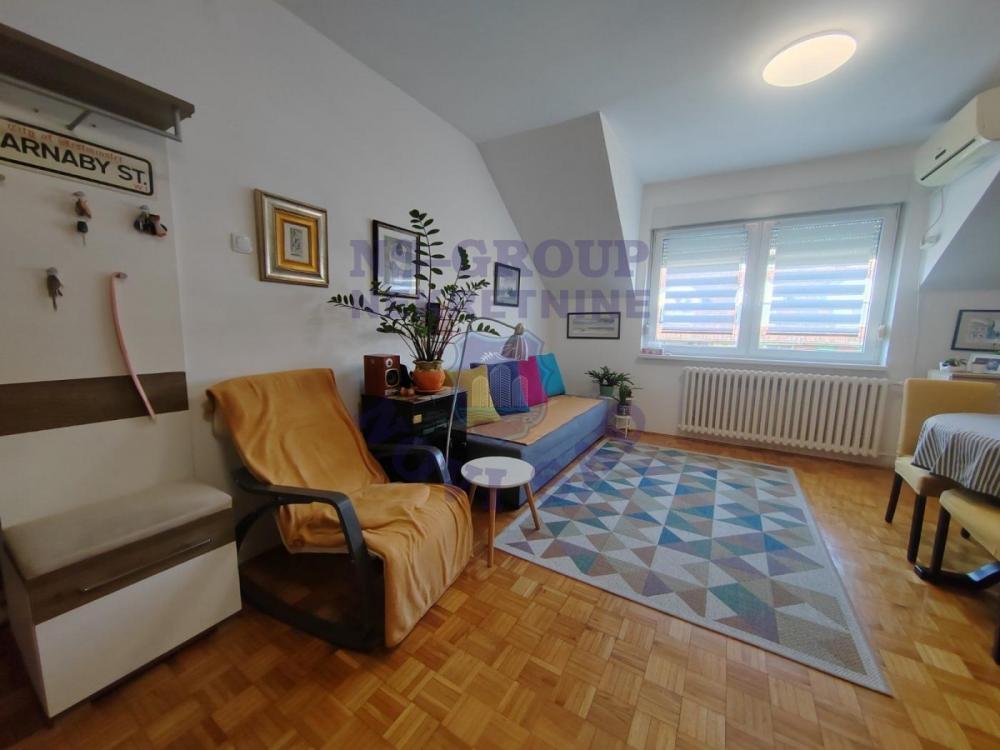 Slika 1 - Dvosoban, 52m2, Novo naselje Novi Sad, sa terasom, ima lift