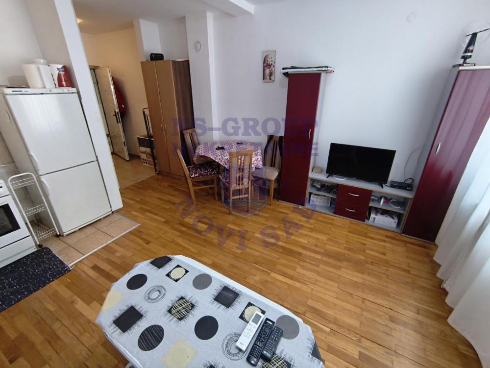 Slika 2 - 575943-Garsonjera-29m2-Telep