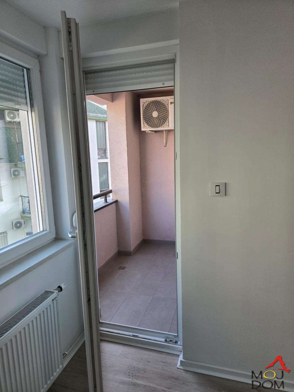 Slika 8 - Stan,NOVI SAD,SAJAM,kv: 104, € 360500, ID: 1032621