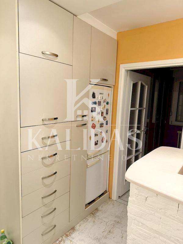 Slika 3 - Stan,NOVI SAD,DETELINARA,kv: 47, € 128750, ID: 1008918
