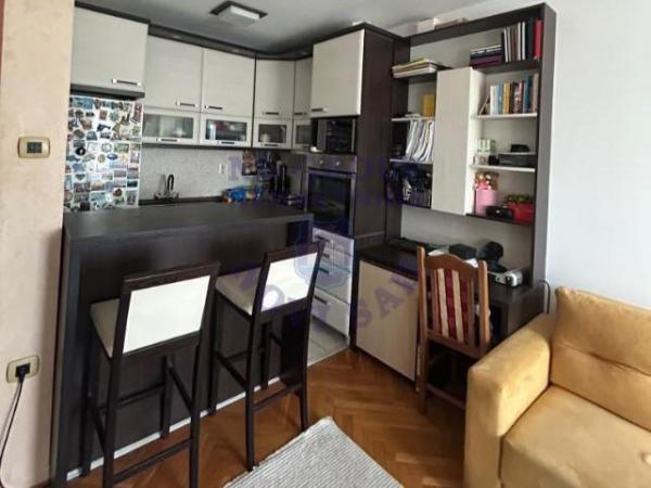 Slika 5 - Prodaje se odličan stan na Novom Naselju.