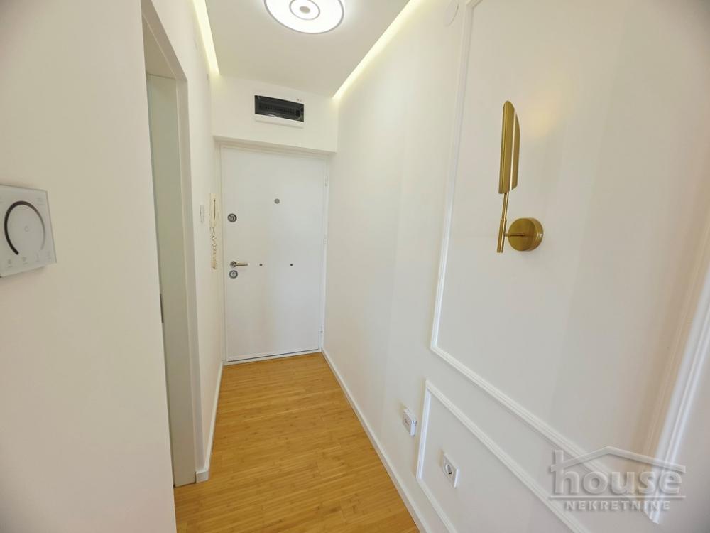 Slika 5 - Stan,NOVI SAD,CENTAR,kv: 26.00, € 103000, ID: 1066148