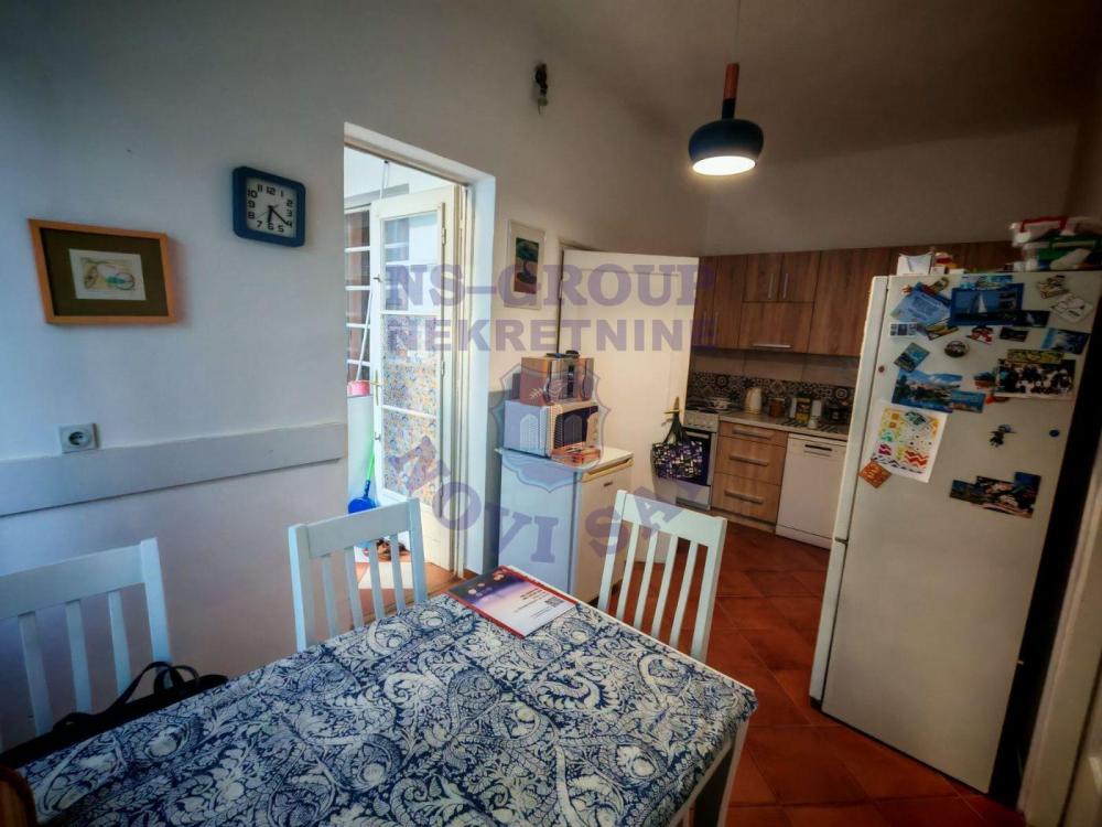 Slika 9 - Dvoiposoban, 85m2, Beogradski kej Novi Sad