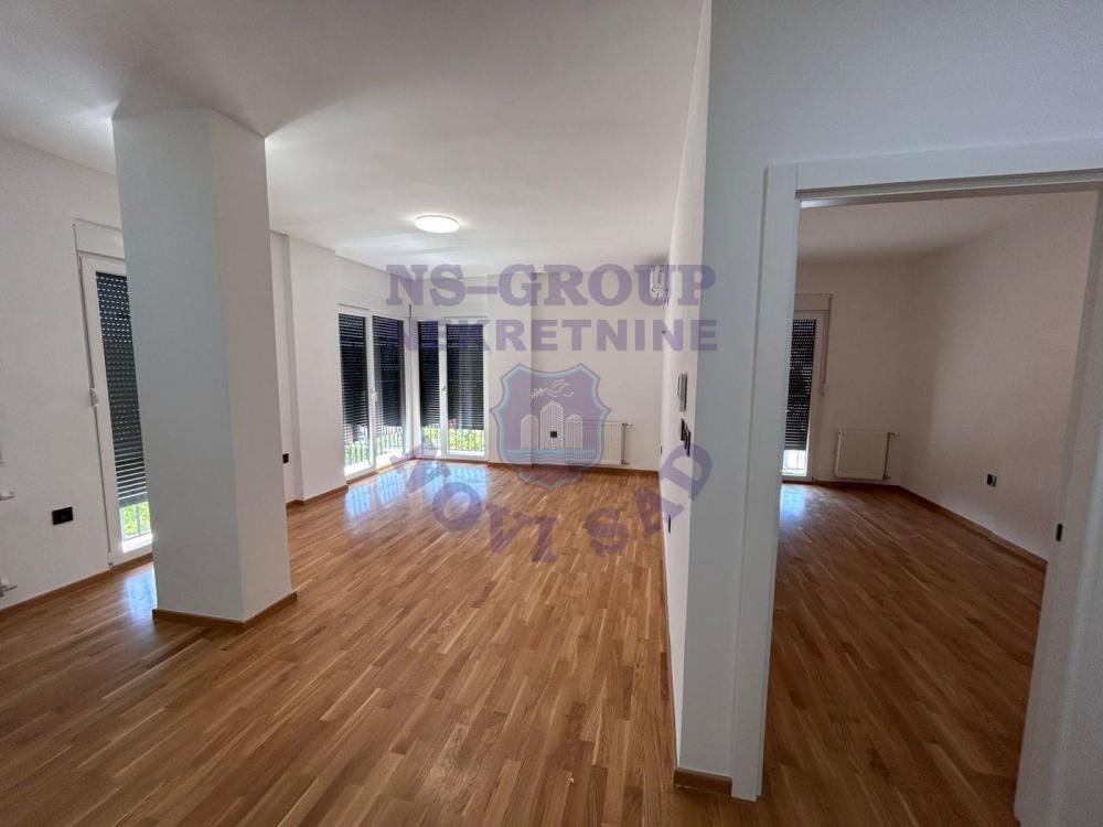 Slika 1 - Trosoban, 68m2, Sajmište Novi Sad
