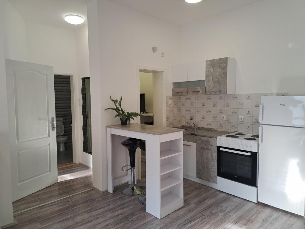 Slika 4 - Stan,NOVI SAD,BULEVAR,kv: 71.00, € 193800, ID: 1059302