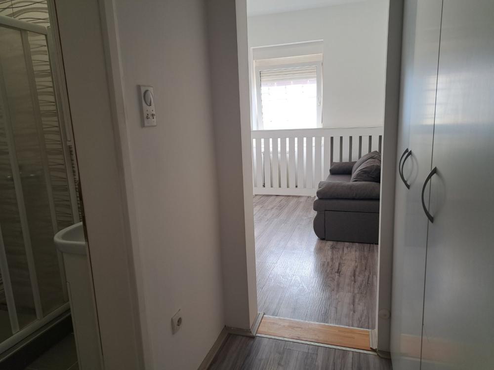 Slika 9 - Stan,NOVI SAD,BULEVAR,kv: 71.00, € 193800, ID: 1059302