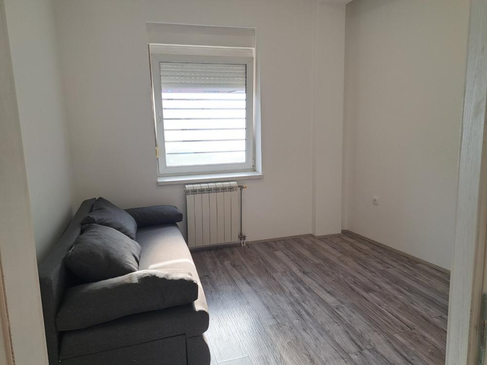 Slika 6 - Stan,NOVI SAD,BULEVAR,kv: 71.00, € 193800, ID: 1059302