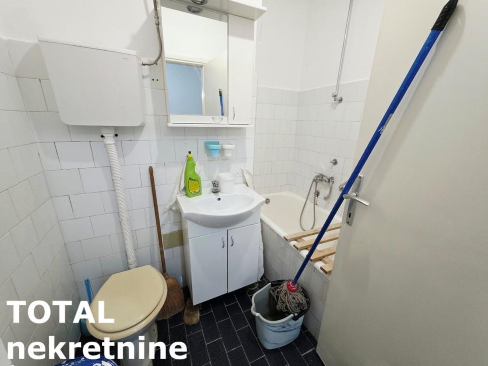 Slika 6 - Stan,NOVI SAD,AVIJACIJA,kv: 63.00, € 148800, ID: 1102812