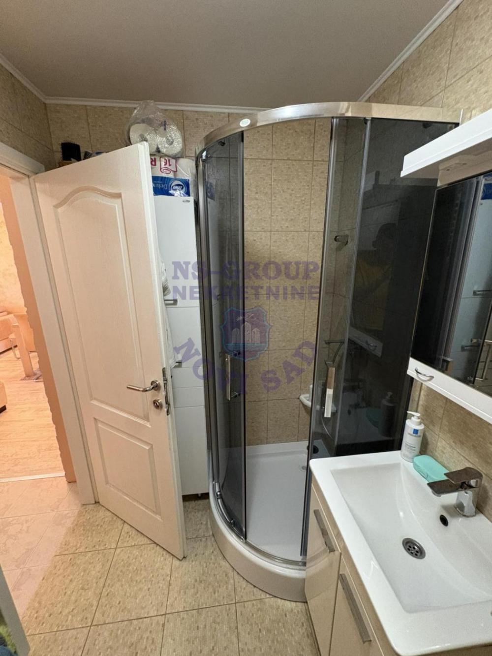 Slika 7 - 574397-Na prodaju kompletno renoviran dvosoban stan