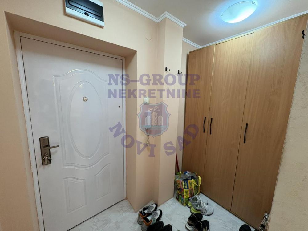 Slika 6 - 574397-Na prodaju kompletno renoviran dvosoban stan