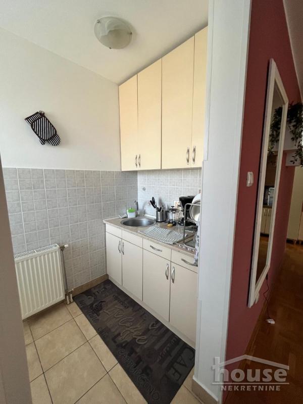 Slika 3 - Stan,NOVI SAD,BULEVAR PATRIJARHA PAVLA,kv: 40.00, € 119000, ID: 1066151