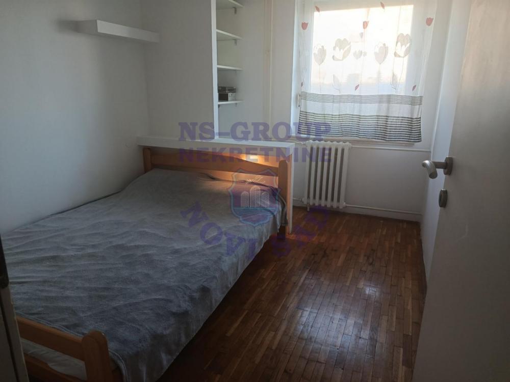 Slika 6 - Dvoiposoban, 49m2, lukijana musickog  Novi Sad, sa terasom