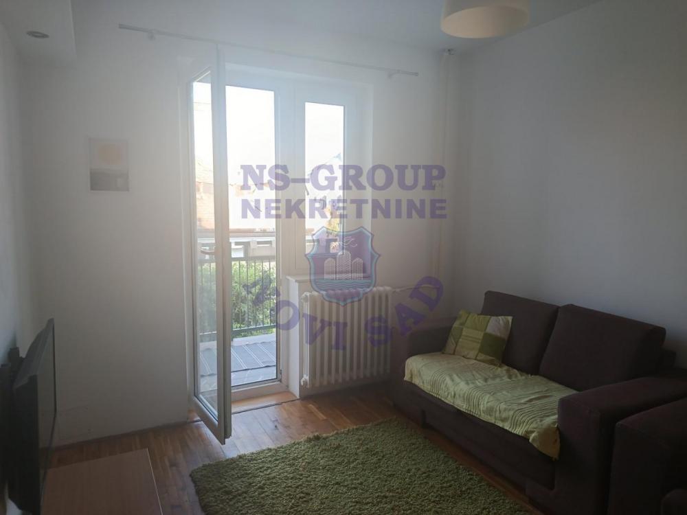 Slika 8 - Dvoiposoban, 49m2, lukijana musickog  Novi Sad, sa terasom
