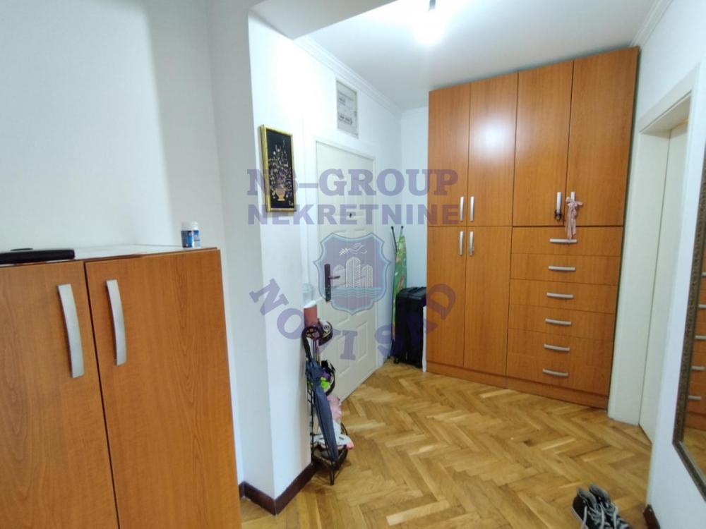 Slika 3 - 573501-Prodaje se kompletno namešten stan na atraktivnoj lokaciji na Grbavici. 