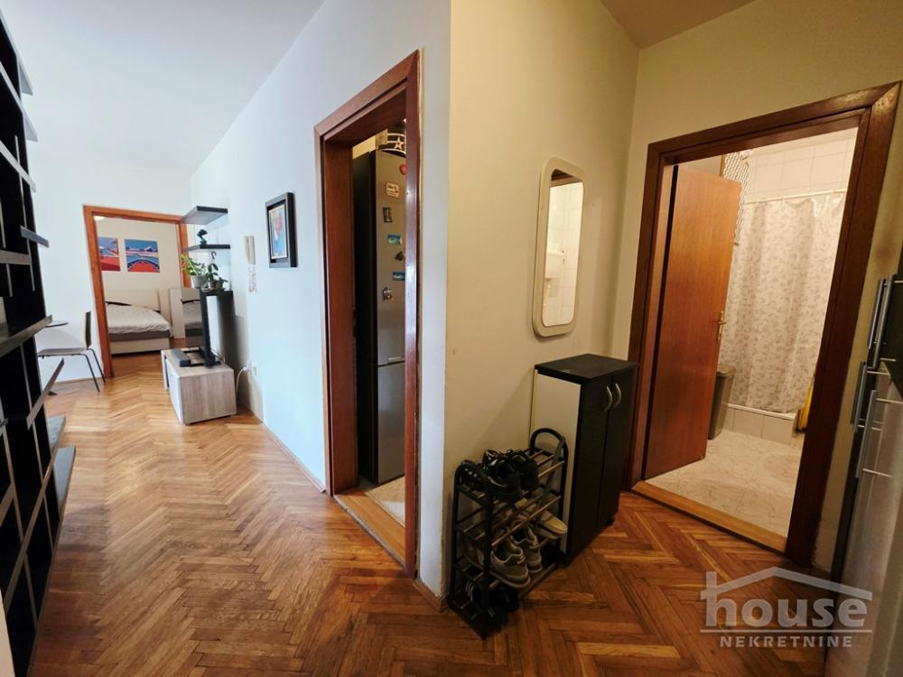 Slika 10 - Stan,NOVI SAD,GRBAVICA,kv: 41.00, € 131200, ID: 1066127