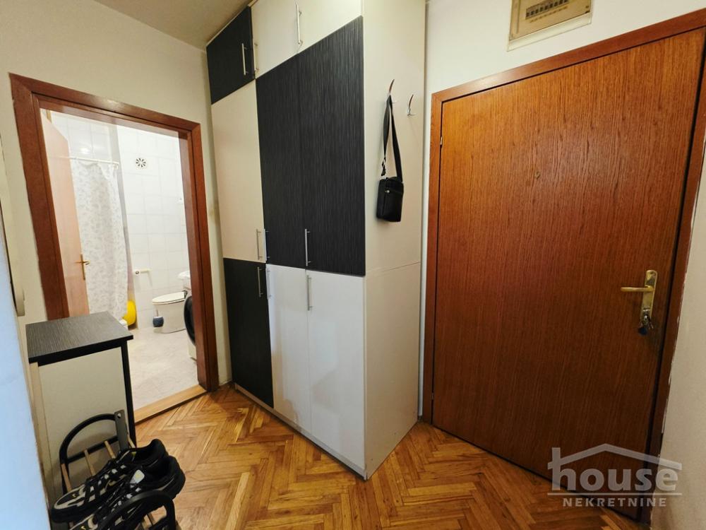 Slika 11 - Stan,NOVI SAD,GRBAVICA,kv: 41.00, € 131200, ID: 1066127