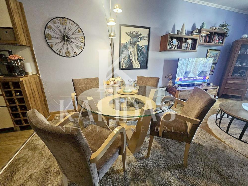 Slika 3 - Stan,NOVI SAD,CENTAR,kv: 59, € 216000, ID: 1008920
