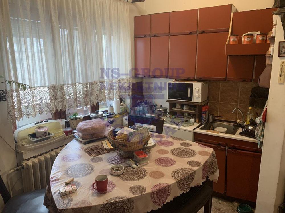 Slika 2 - Dvosoban, 47m2, Bulevar oslobođenja Novi Sad, sa terasom