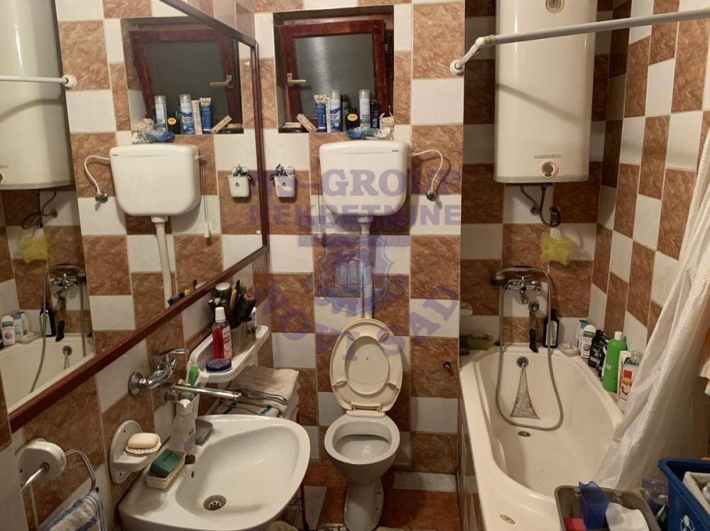 Slika 4 - Dvosoban, 47m2, Bulevar oslobođenja Novi Sad, sa terasom