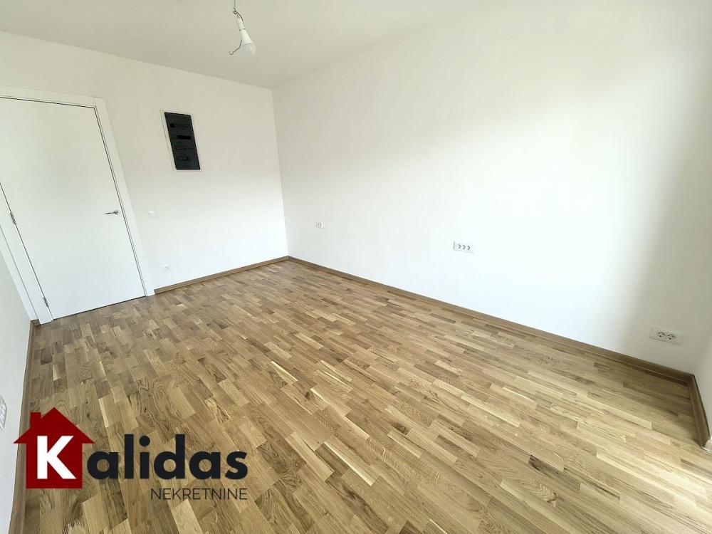 Slika 10 - Stan,NOVI SAD,GRBAVICA,kv: 60, € 149000, ID: 1008922