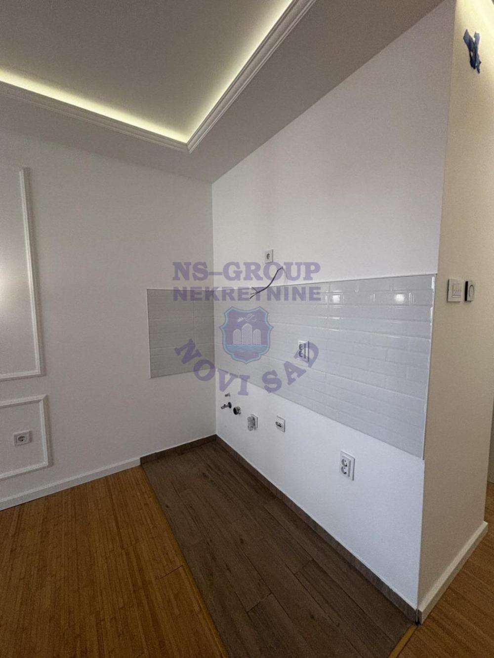 Slika 3 - Prodaja stana, 26m2, Socijalno Novi Sad, sa terasom, ima lift