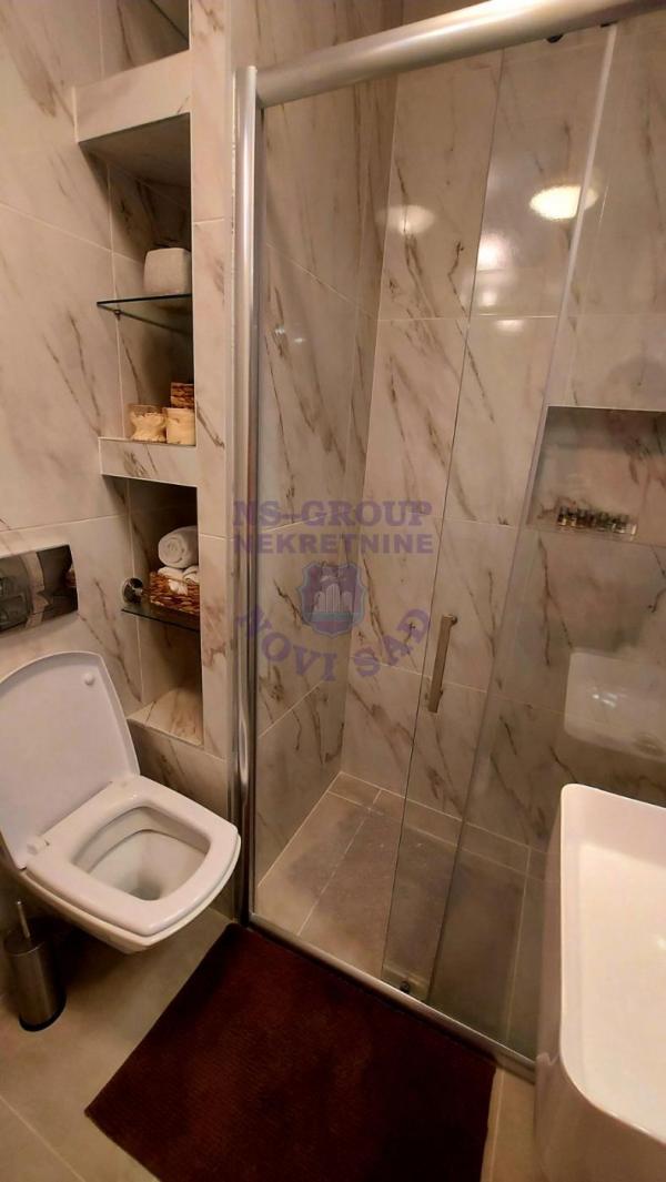 Slika 8 - Prodaje se kompletno nameštena, lux garsonjera na Podbari.