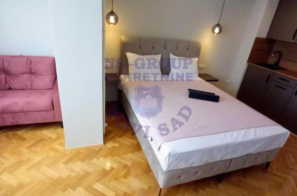 Slika 1 - Prodaje se kompletno nameštena, lux garsonjera na Podbari.
