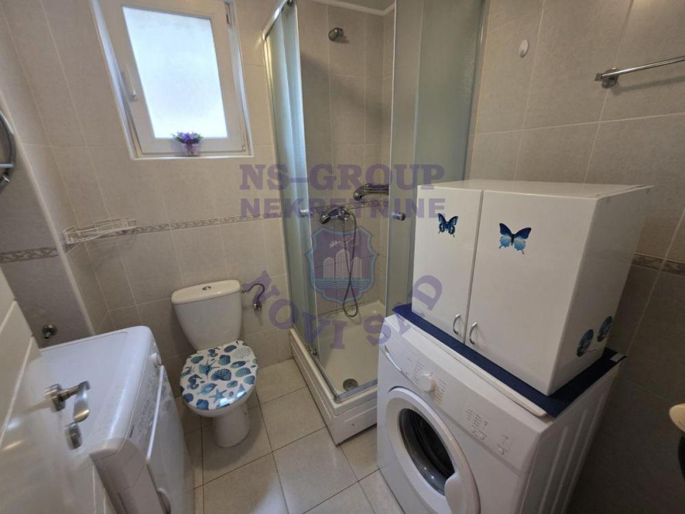 Slika 5 - Jednoiposoban, 36m2, Novo naselje Novi Sad, sa terasom, ima lift