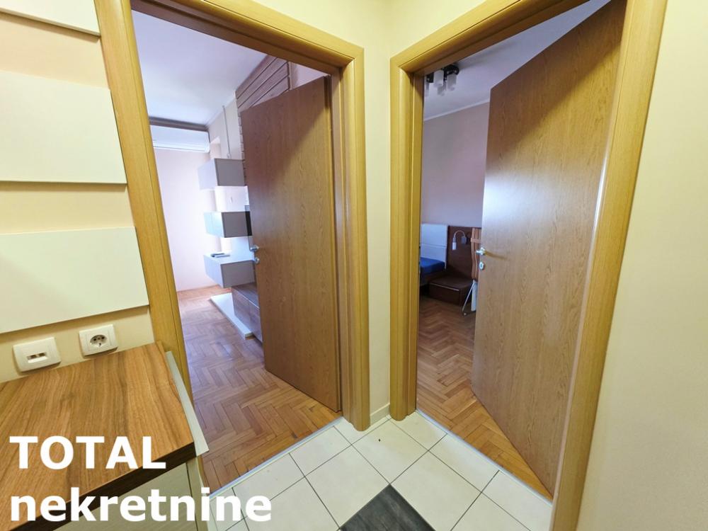 Slika 9 - Stan,NOVI SAD,TELEP,kv: 43.00, € 120000, ID: 1102989