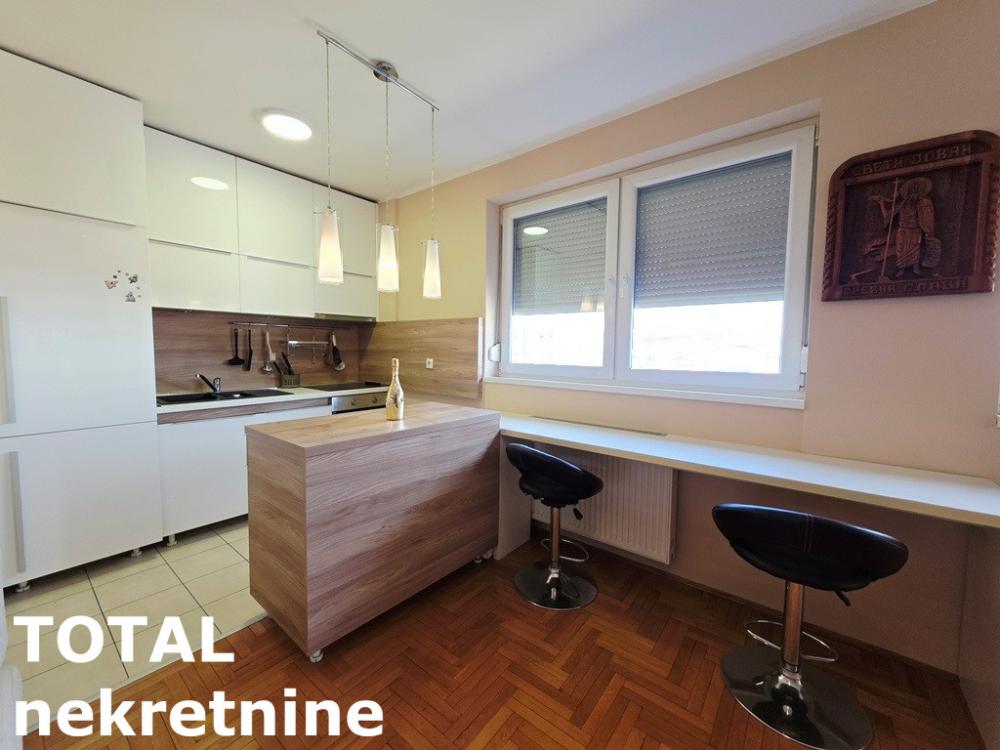 Slika 3 - Stan,NOVI SAD,TELEP,kv: 43.00, € 120000, ID: 1102989