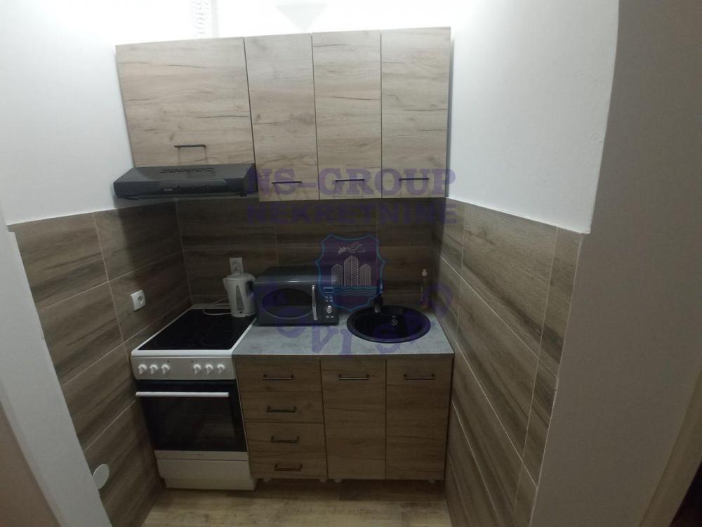 Slika 3 - Prodaja stana, 28m2, Grbavica Novi Sad, ima lift