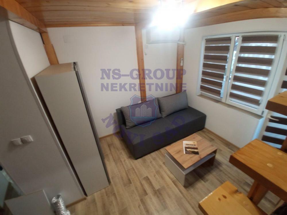 Glavna slika -Prodaja stana, 28m2, Grbavica Novi Sad, ima lift