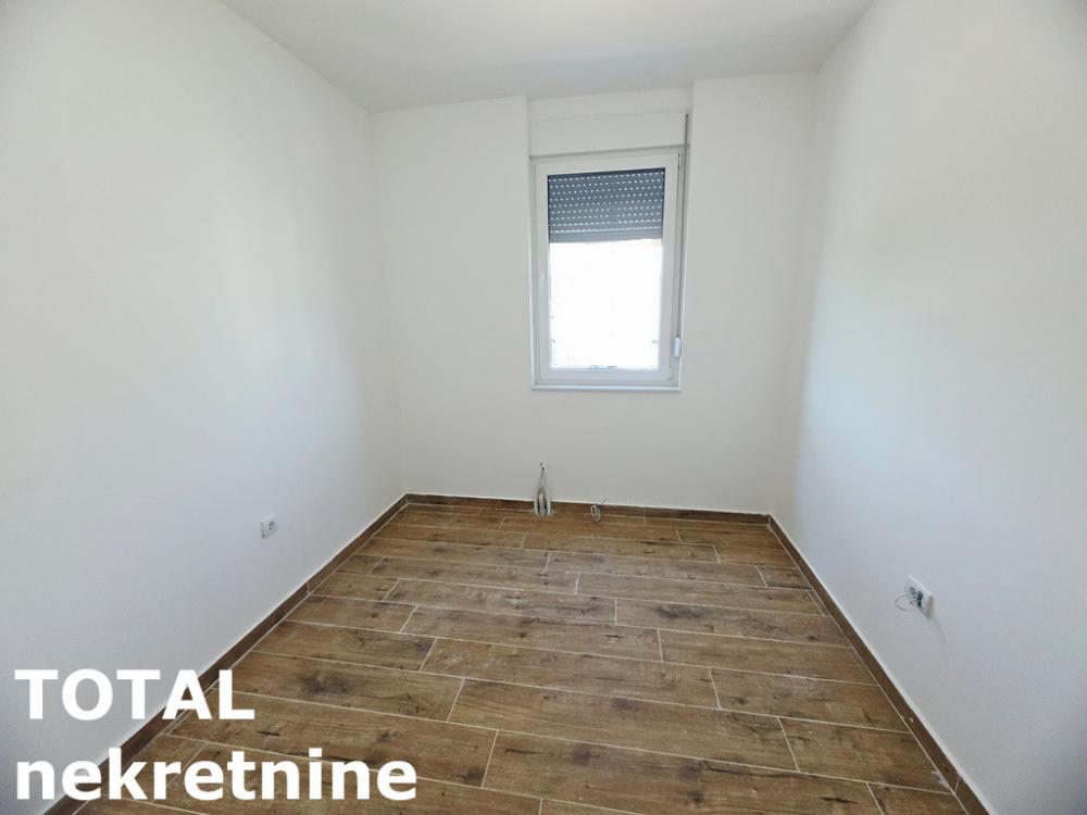 Slika 7 - Stan,NOVI SAD,ADICE,kv: 50.00, € 121000, ID: 1102753