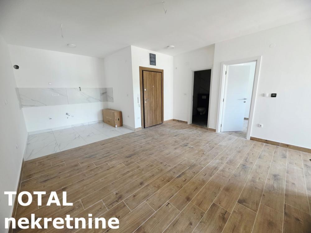 Slika 4 - Stan,NOVI SAD,ADICE,kv: 50.00, € 121000, ID: 1102752