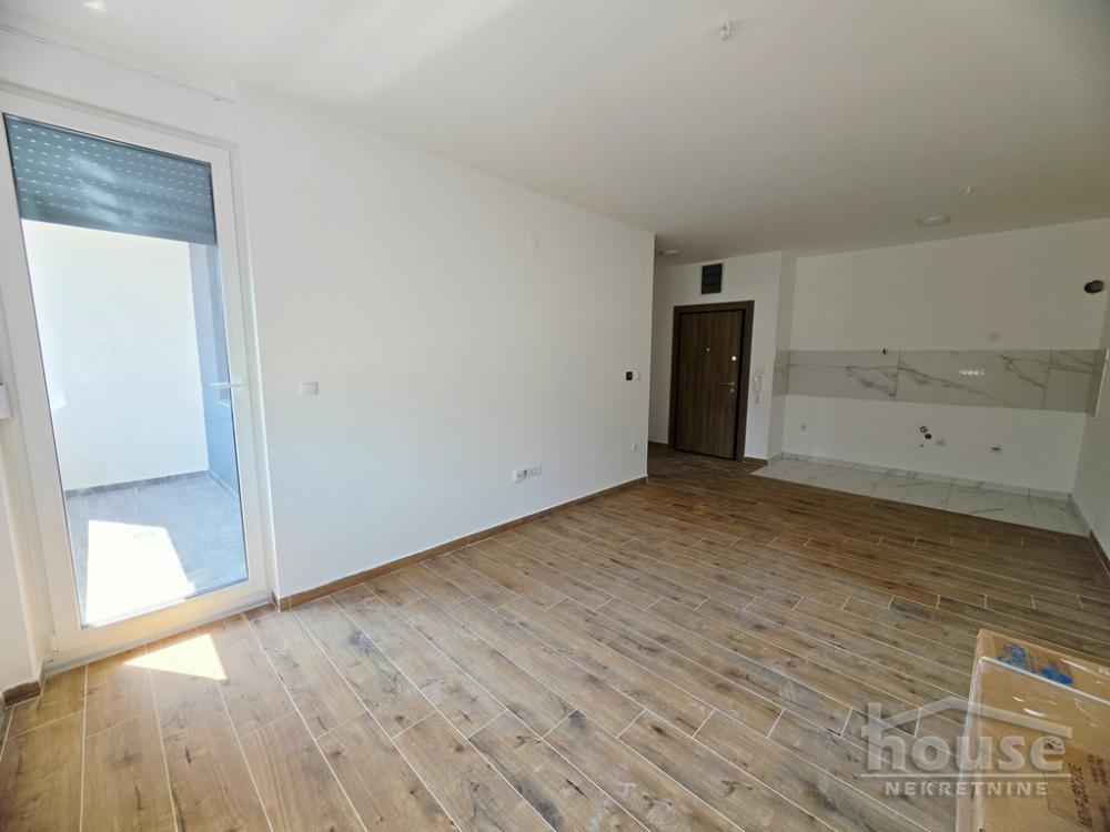 Slika 5 - Stan,NOVI SAD,ADICE,kv: 44.00, € 106480, ID: 1065905