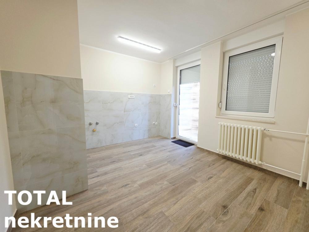 Slika 2 - Stan,NOVI SAD,NOVO NASELJE - SAVINA,kv: 41.00, € 140000, ID: 1102987