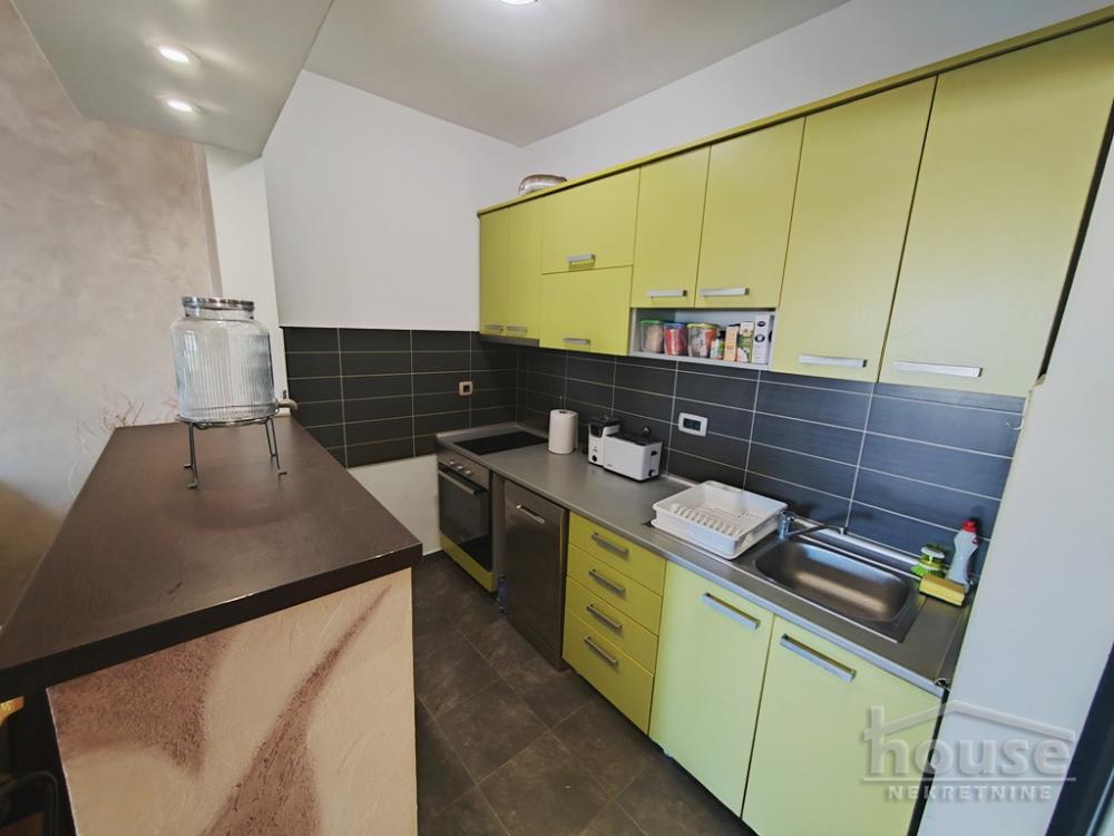 Slika 8 - Stan,NOVI SAD,BULEVAR EVROPE,kv: 38.00, € 150100, ID: 1061505