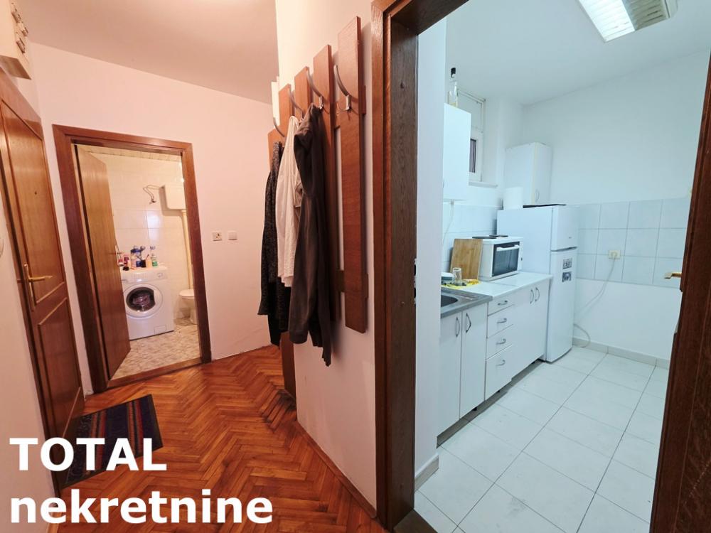 Slika 6 - Stan,NOVI SAD,NOVA DETELINARA,kv: 32.00, € 99000, ID: 1102990