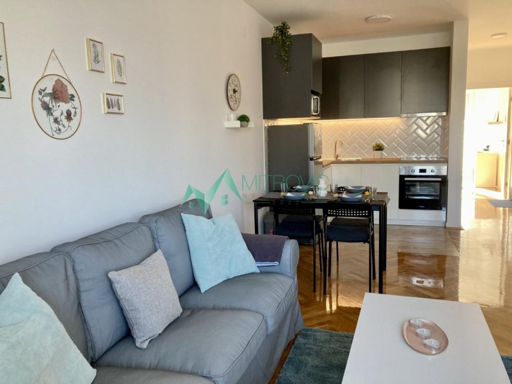 Slika 2 - Agencijska šifra: 1004591 Dvosoban stan 48 m² – novogradnja, kompletno namešten 