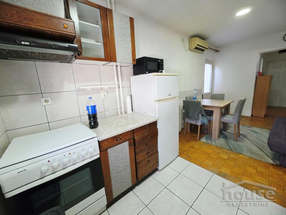 Slika 11 - Stan,NOVI SAD,BULEVAR,kv: 63.00, € 144000, ID: 1066138