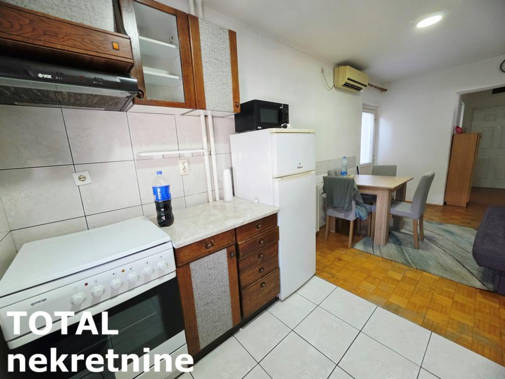 Slika 11 - Stan,NOVI SAD,BULEVAR,kv: 63.00, € 144000, ID: 1102984