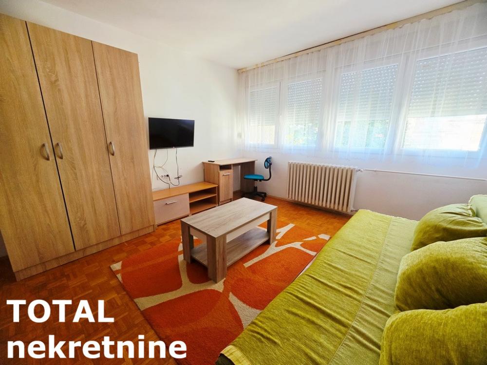 Slika 5 - Stan,NOVI SAD,BULEVAR,kv: 63.00, € 144000, ID: 1102984