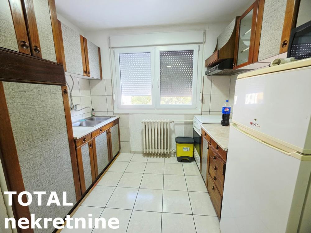Slika 10 - Stan,NOVI SAD,BULEVAR,kv: 63.00, € 144000, ID: 1102984