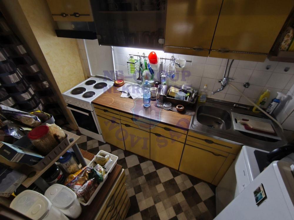 Slika 4 - Komforan trosoban stan u Petrovaradinu.