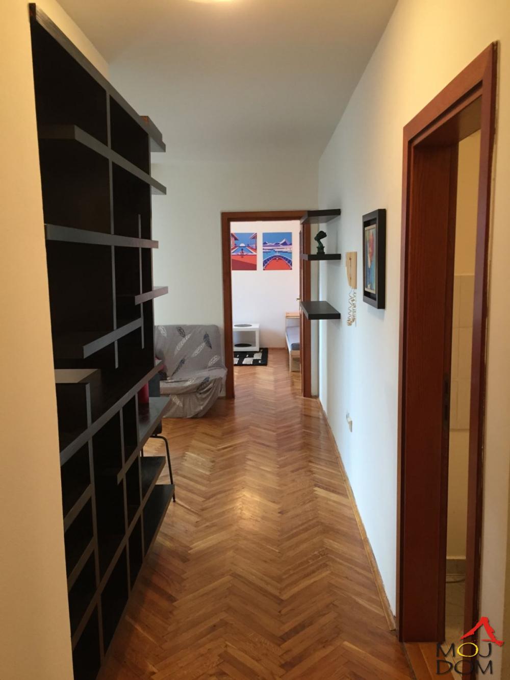 Slika 6 - Stan,NOVI SAD,GRBAVICA,kv: 41, € 135140, ID: 1032603
